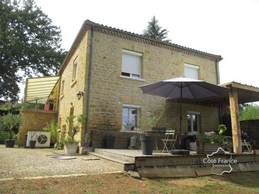 DORDOGNE-SARLAT LA CANEDA- MAISON D'HABITATION AVEC APPARTEM