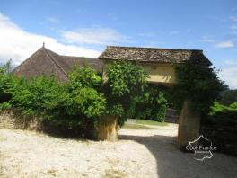 DORDOGNE- MARQUAY- ENSEMBLE IMMOBILIER