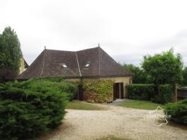 DORDOGNE- MARQUAY- ENSEMBLE IMMOBILIER