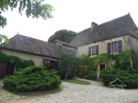 DORDOGNE- MARQUAY- ENSEMBLE IMMOBILIER