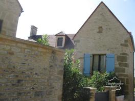 DORDOGNE-SARLAT LA CANEDA:  ENSEMBLE IMMOBILIER DE GITES