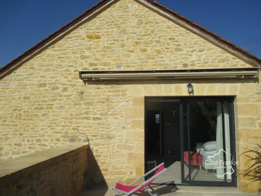 DORDOGNE-SARLAT LA CANEDA:  ENSEMBLE IMMOBILIER DE GITES