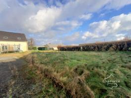 Bourg Fidèle Maison individuelle trois chambres et jardin