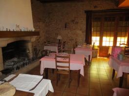 Aignan : Hotel restaurant fonds et murs