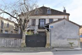 Aignan : Hotel restaurant fonds et murs