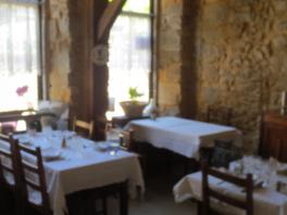 Aignan : Hotel restaurant fonds et murs