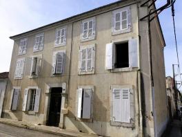 Maison bourgeoise au coeur de Plaisance