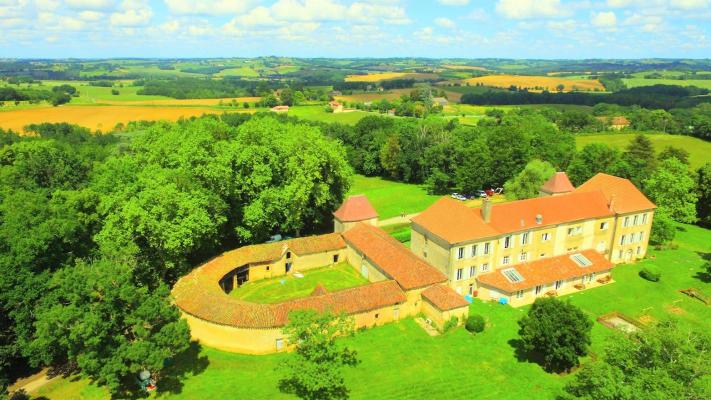 CHATEAU DE COULOUMÉ EN GASCOGNE