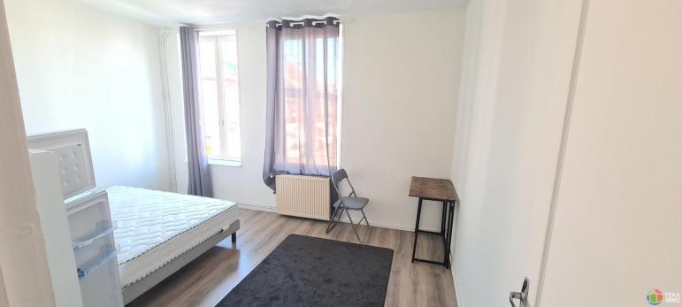 A louer à Tourcoing ,Chambre meublée de 13m2 avec salle d'eau privative