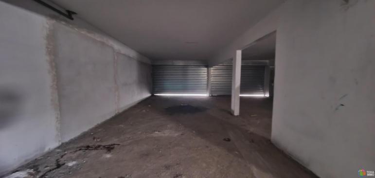 A LOUER LOCAL COMMERCIAL DE 76M² PALISSADE ST LOUIS