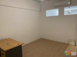 A LOUER Local Professionnel Premium - 15m² en Hyper Centre-Ville de Saint Pierre 974