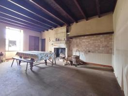 Ancien corps de ferme 140m² hab + 280m² dépendances