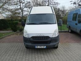 Iveco 35C13 2.3 127 CH 8 CV