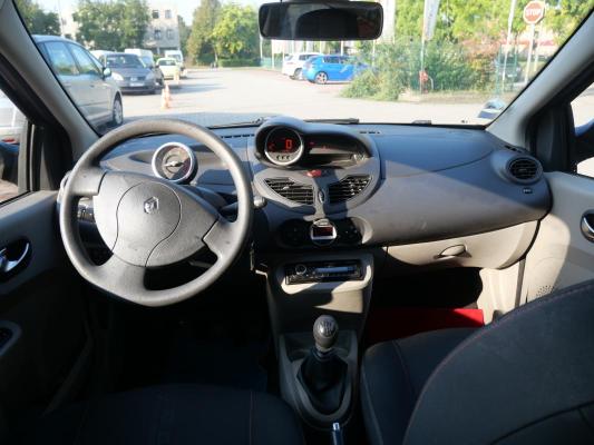 Renault Twingo 1.2 I - 16 V