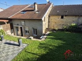 Maison Maître avec 2 hectares de terrain, piscine, hangar et