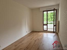 SAINT-DIZIER, appartement de 80m2 avec 2 chambres + garage