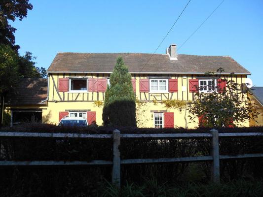 MAISON DE VILLAGE SECTEUR PISSELEU