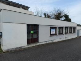 Local professionnel de 78.88 m² Pessac