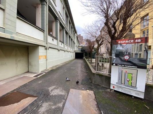 Quartier Tréfilerie/Garage à louer