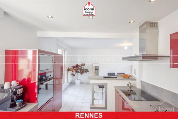 ILLE-ET-VILAINE - Rennes (35000) - A VENDRE - MAISON T7 - ESPACE VIE TRIPLE - 5 CHAMBRES - JARDIN CLOS - CALME - GARAGE - RARE