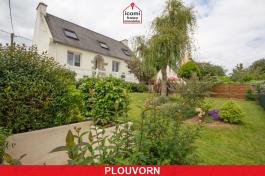 FINISTERE - Plouvorn (29420) - A VENDRE - MAISON - MAISON NEOBRETONNE - 4 CHAMBRES -EXCELLENT DPE - VIE DE PLAIN PIED - CALME - JARDIN CLOS ET ARBORE - CARPORT