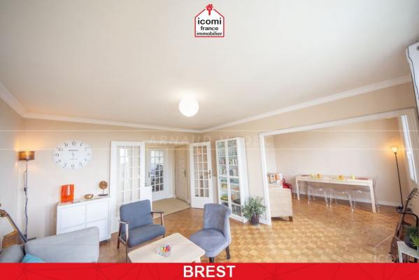 FINISTERE - Brest (29200) - A VENDRE - APPARTEMENT 80M² - VUE MER - DERNIER ETAGE - STATIONNEMENT - ESPACE VERT - PIECE DE VIE 30 M² - 2 CH - DPE C - CALME ABSOLU - RARE - COUP DE COEUR