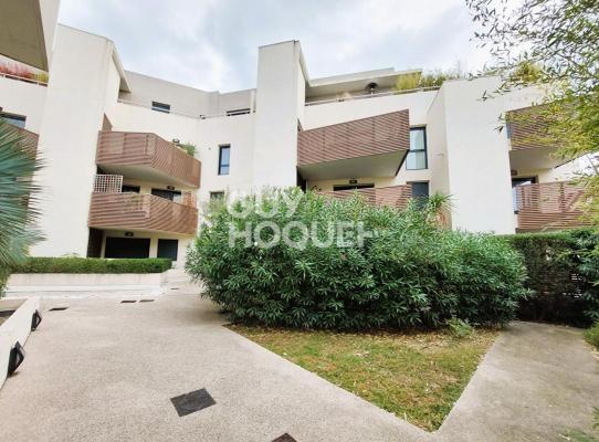 Beaux Arts, Aiguelongue T1 34m² + terrasse + parking