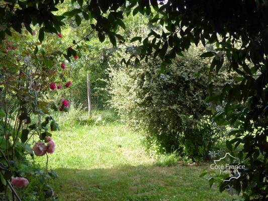 En exclusivité, Maison de charme avec belle vue dans un hame