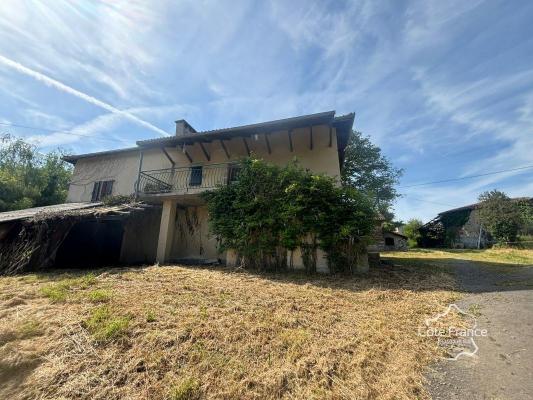 Très charmante maison Auvergnate à rénover, avec beau jardin