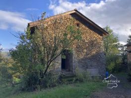 Corps de ferme avec dépendances à la campagne St Etienne-de-