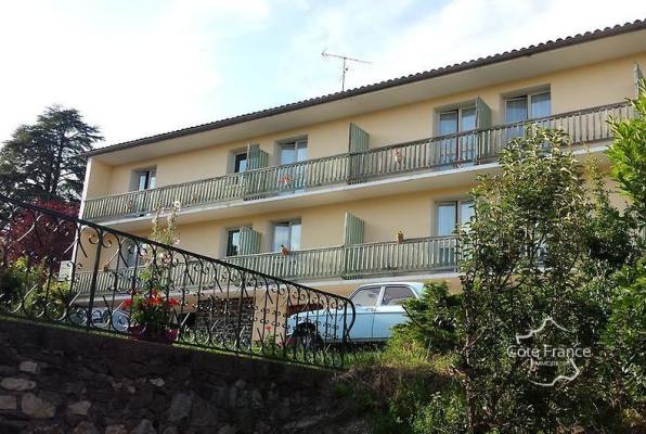 Hôtel à Maurs 15600 sud Auvergne, contre l'Aveyron et le Lot