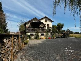 Maison de caractère (T5, renovée) située à la campagne - Le