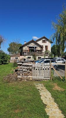 Maison de caractère (T5, renovée) située à la campagne - Le