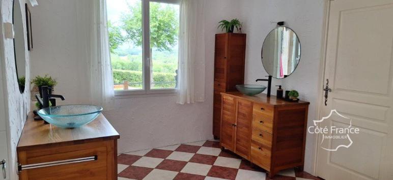 Très belle maison moderne plein pied avec piscine à vendre p