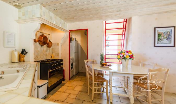 Très belle maison moderne plein pied avec piscine à vendre p