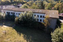 Ensemble immobilier avec terrain - 2 243 m² - Saint Maurice sur Moselle (88)