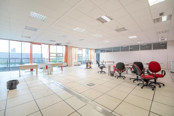 Immeuble de bureaux - 3 804 m² - Amiens (80)