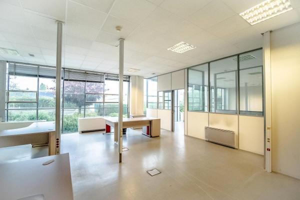 Immeuble de bureaux - 3 804 m² - Amiens (80)