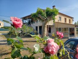 Maison de 270 m2 sur deux niveaux pour deux habitations poss