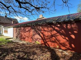 Ancien corps de ferme avec maison de 130 m2 et terrain de 4555 m2