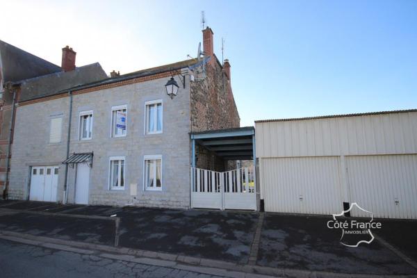 VIREUX-WALLERAND maison d'habitation 4 chambres avec garages