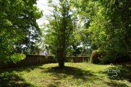 DORDOGNE- MARQUAY- ENSEMBLE IMMOBILIER