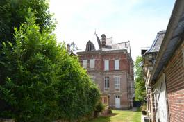 Château renaissance parc et dépendances