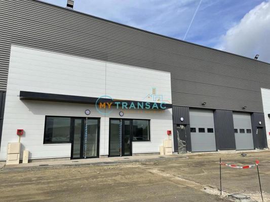 A LOUER 220m², 392m² et 512m² DE LOCAUX D'ACTIVITÉS NEUFS - HIGHLANDS PARK Savigny-Le-Temple