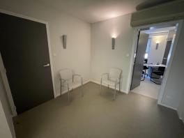 Local professionnel - 64.06m ²