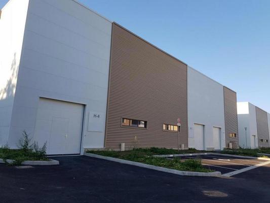 A LOUER à partir de 229m² plusieurs surfaces d'activités et de bureaux neufs situé à Bussy-Saint-Georges