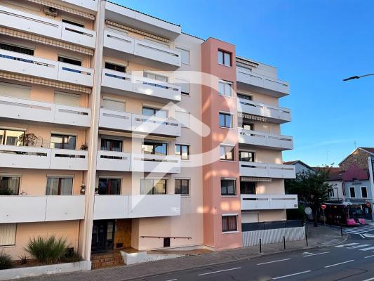 Appartement Roanne 110 m2 + 2 places privatives