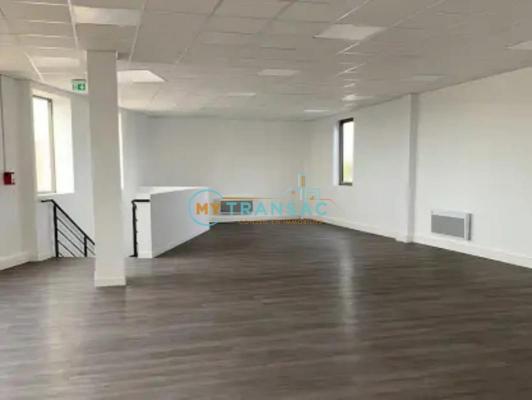 A VENDRE Locaux d'activité neufs à partir de 264m² à STAINS