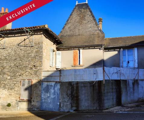 Maison à rénover Usson Du Poitou  186 m2