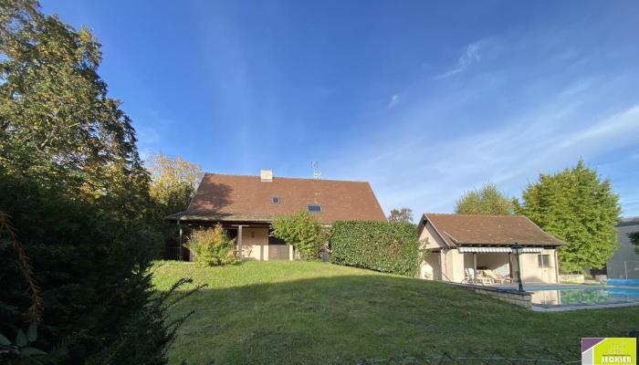 Maison - 220m ²